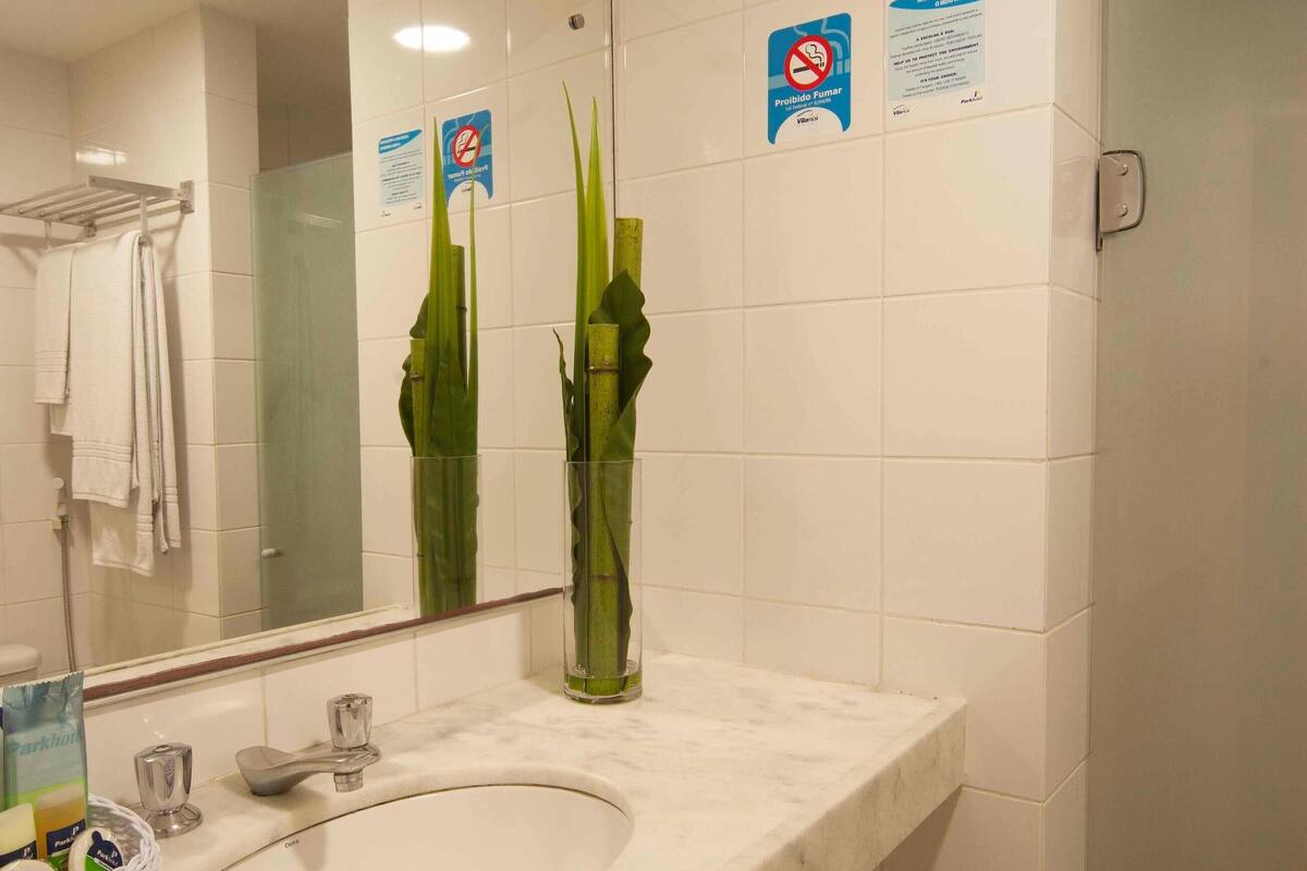 Bathroom | Shower, towels