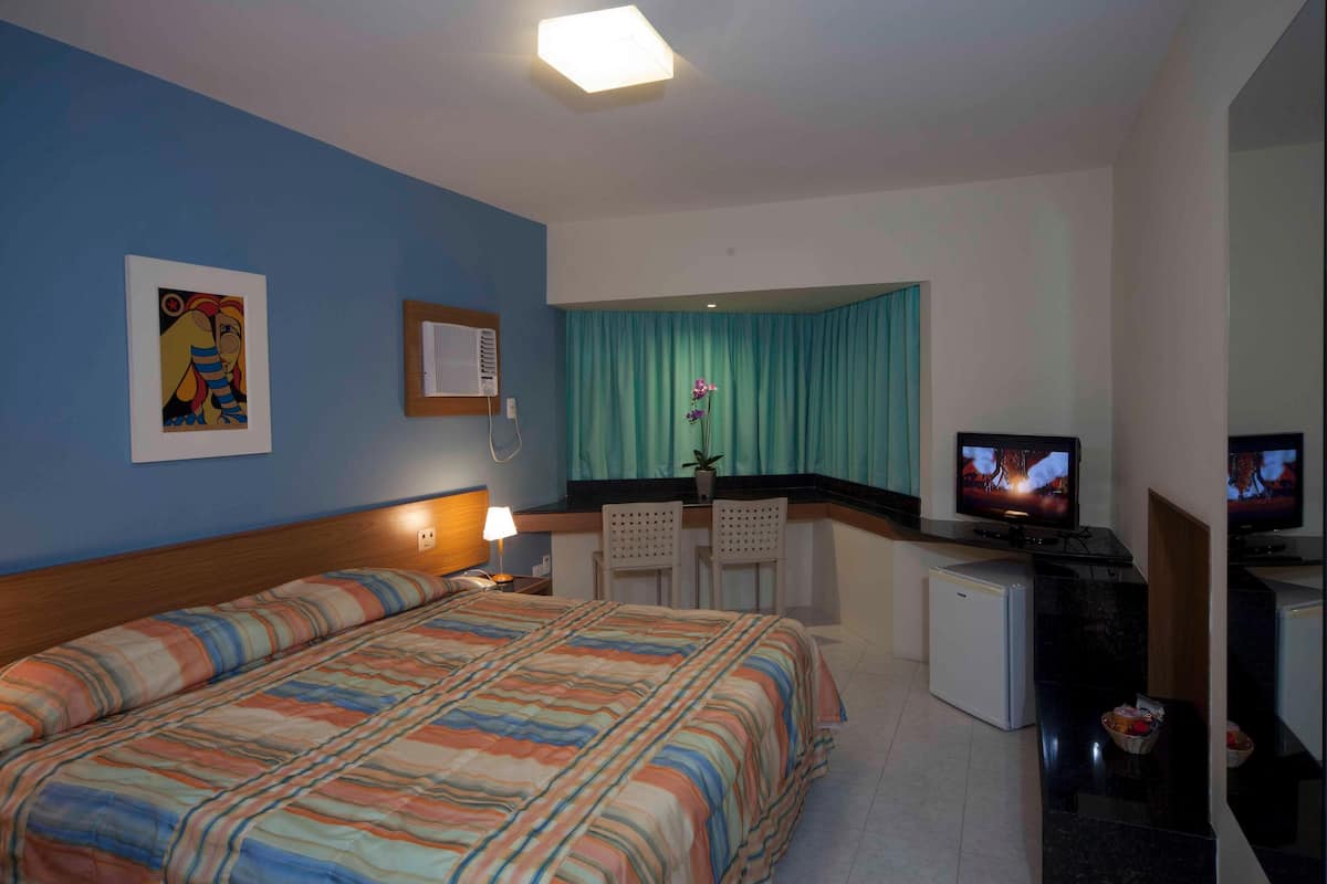 Minibar, in-room safe, desk, free cribs/infant beds