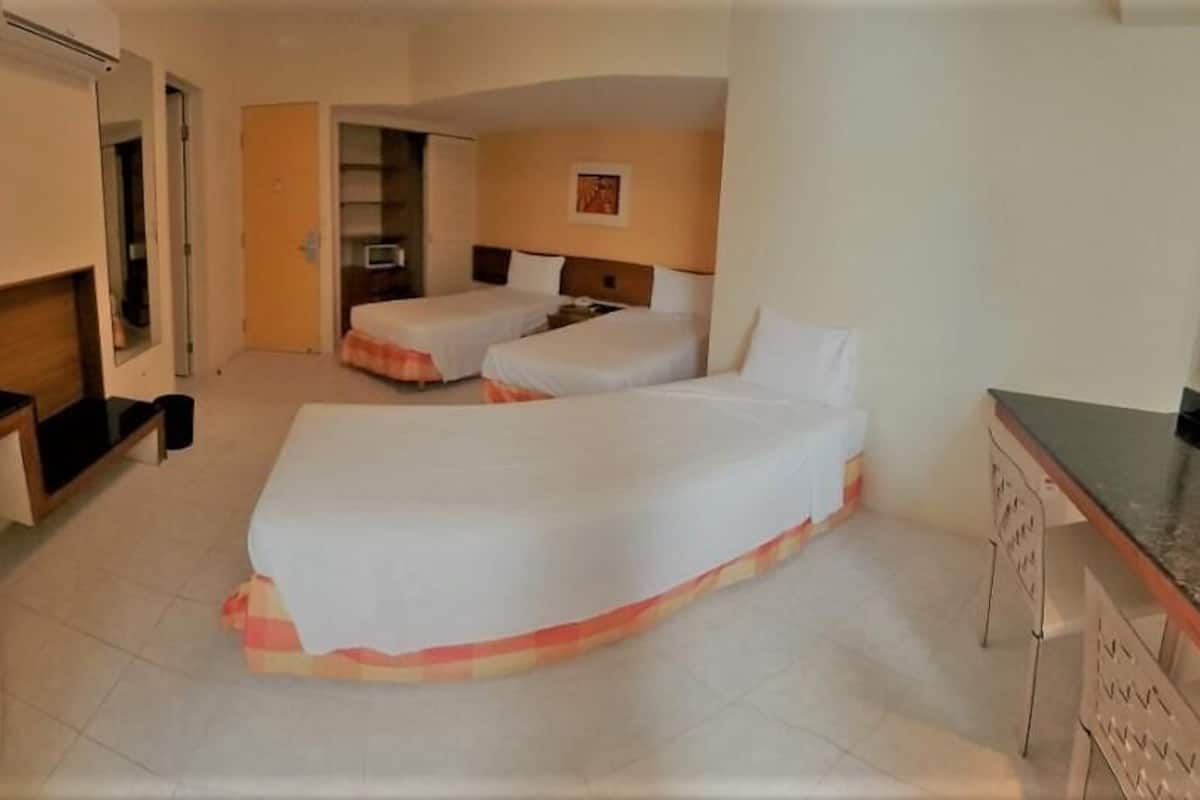 Minibar, in-room safe, desk, free cribs/infant beds