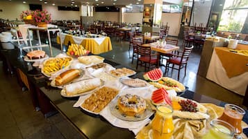 Daily buffet breakfast (BRL 37.80 per person)