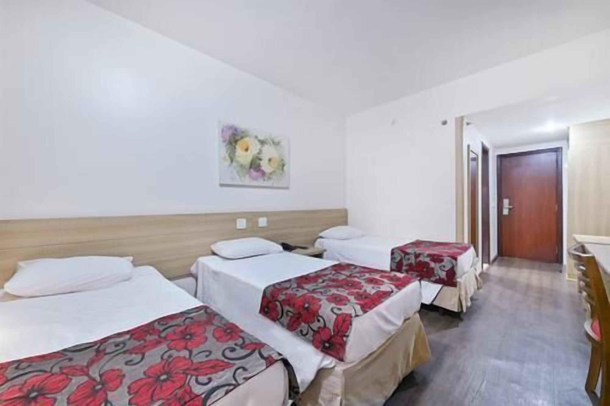 Minibar, coffres-forts dans les chambres, Wi-Fi gratuit, draps fournis