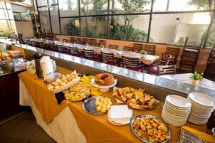 Daily buffet breakfast (BRL 37.80 per person)