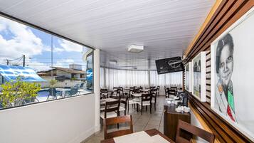 Se sirven desayunos, almuerzos y cenas