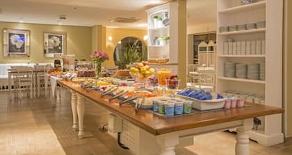 Astron Hotel Bauru by Nobile