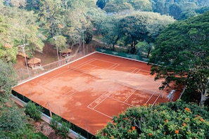 Tennis court - Itapura Eco Resort   (Atibaia)