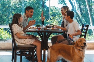 Se sirven desayunos, almuerzos y cenas