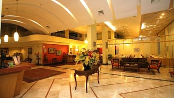 Quầy tiếp tân