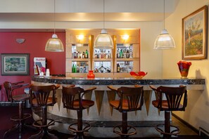 Bar (in der Unterkunft)
