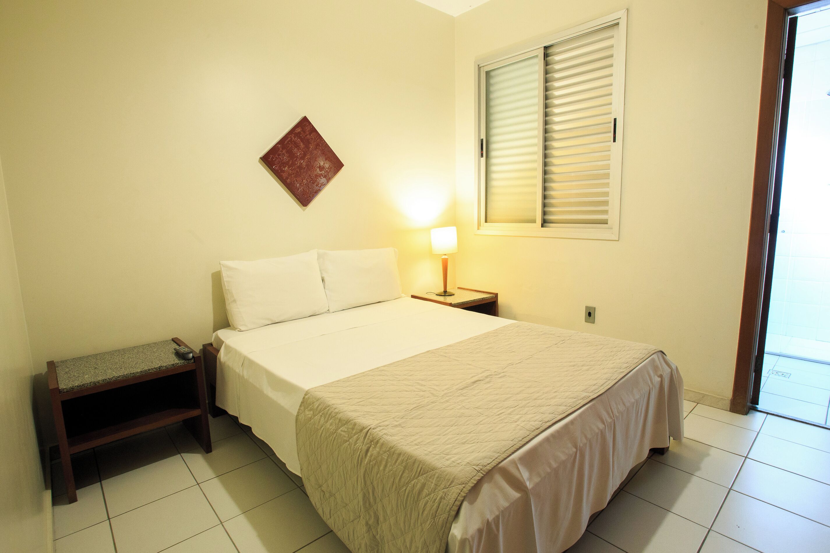 Deluxe Room | Desk, laptop workspace, iron/ironing board, free WiFi
