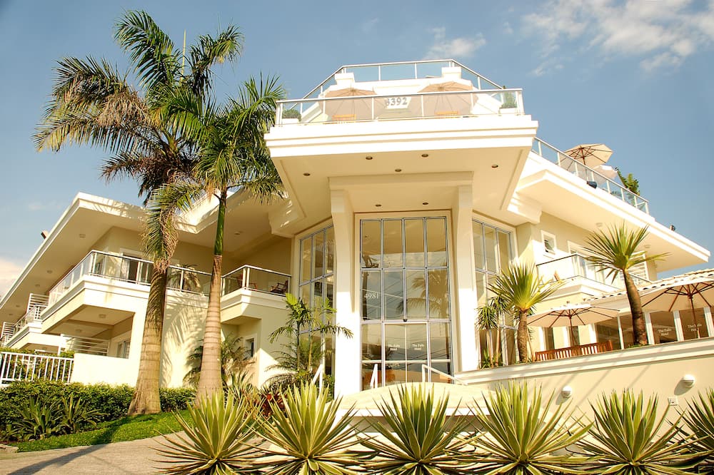 The Falls Hotel - Frente mar