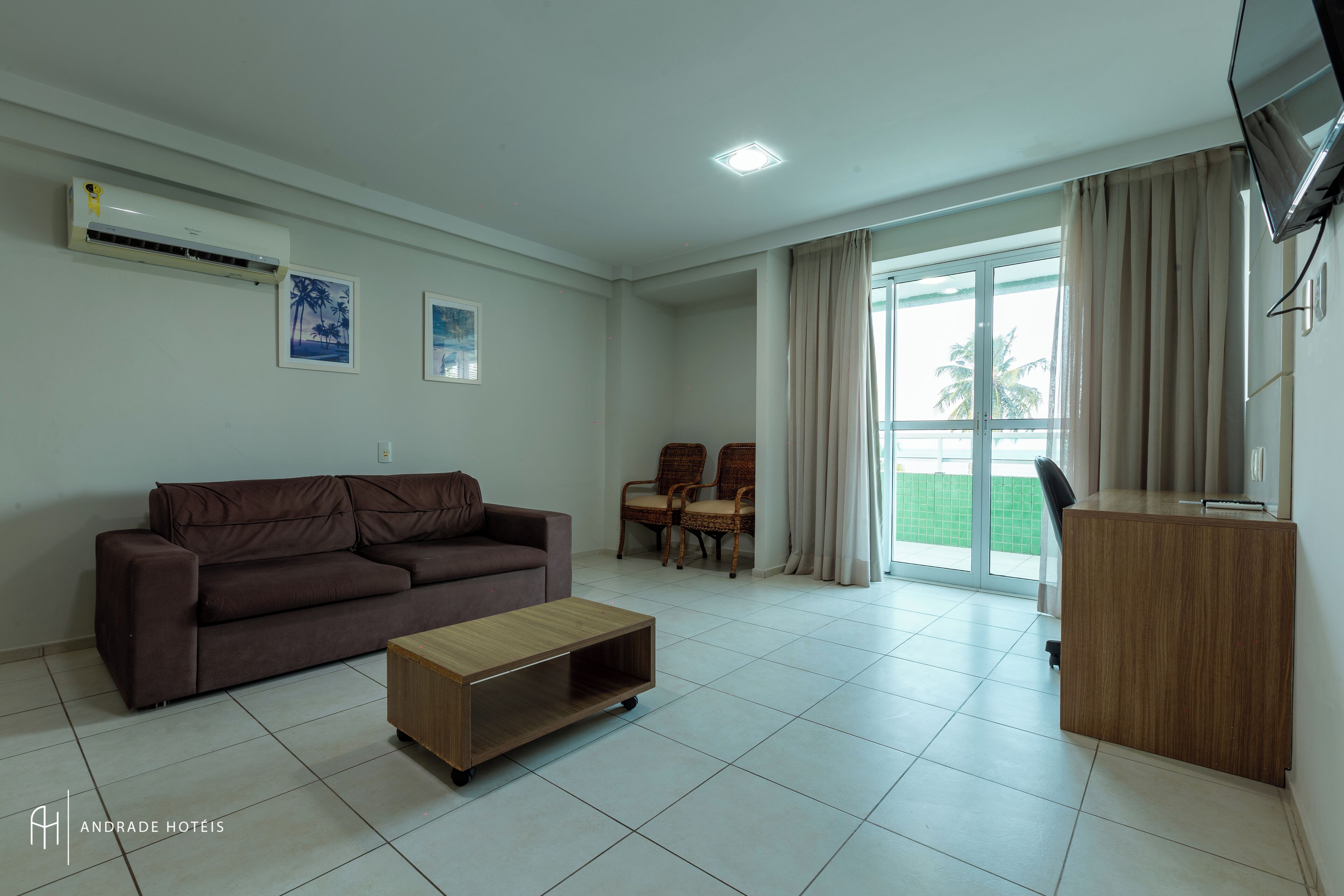 suite casal | living area | tv