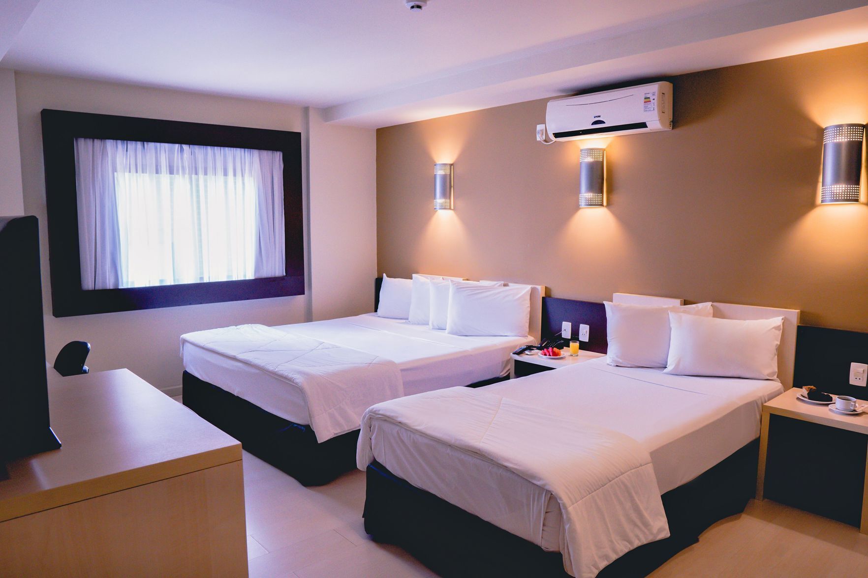 Schreibtisch, kostenloses WLAN, Bettwäsche