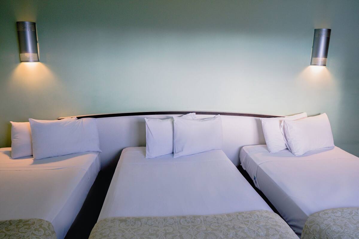 Schreibtisch, kostenloses WLAN, Bettwäsche