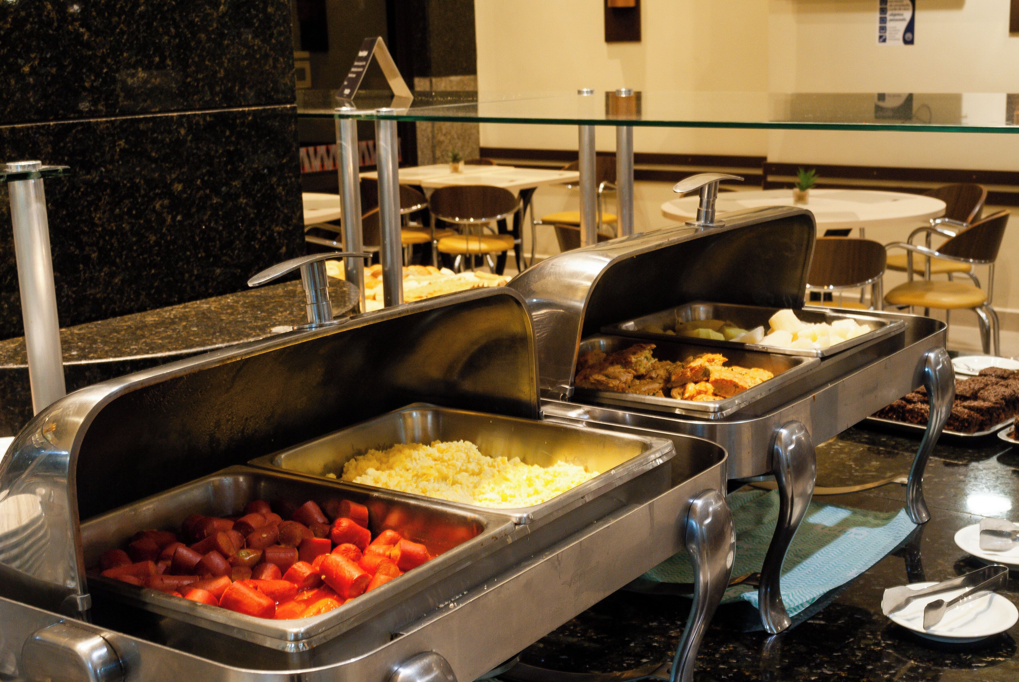 Foto - Master Curitiba Hotel - 1,6 km do Estádio Couto Pereira - Show