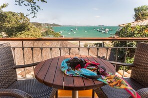 Double or Twin Room, Balcony, Sea View | Minibar, in-room safe, free WiFi, bed sheets - Pousada Corsário Búzios (Búzios)