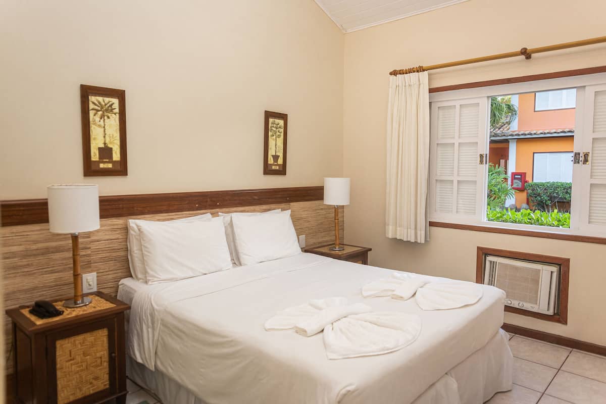 Minibar, in-room safe, free WiFi, bed sheets