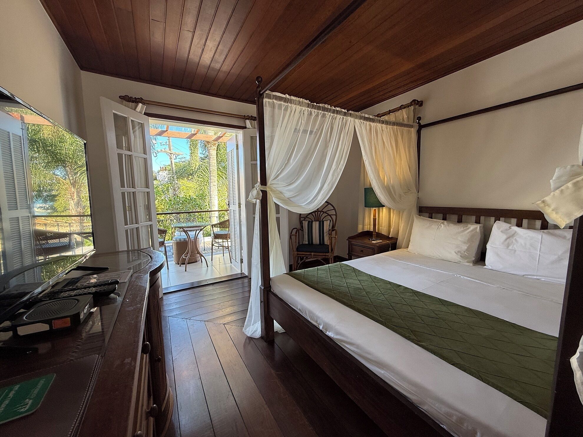 double room, balcony, partial sea view | minibar, in-room safe, free wifi, bed sheets