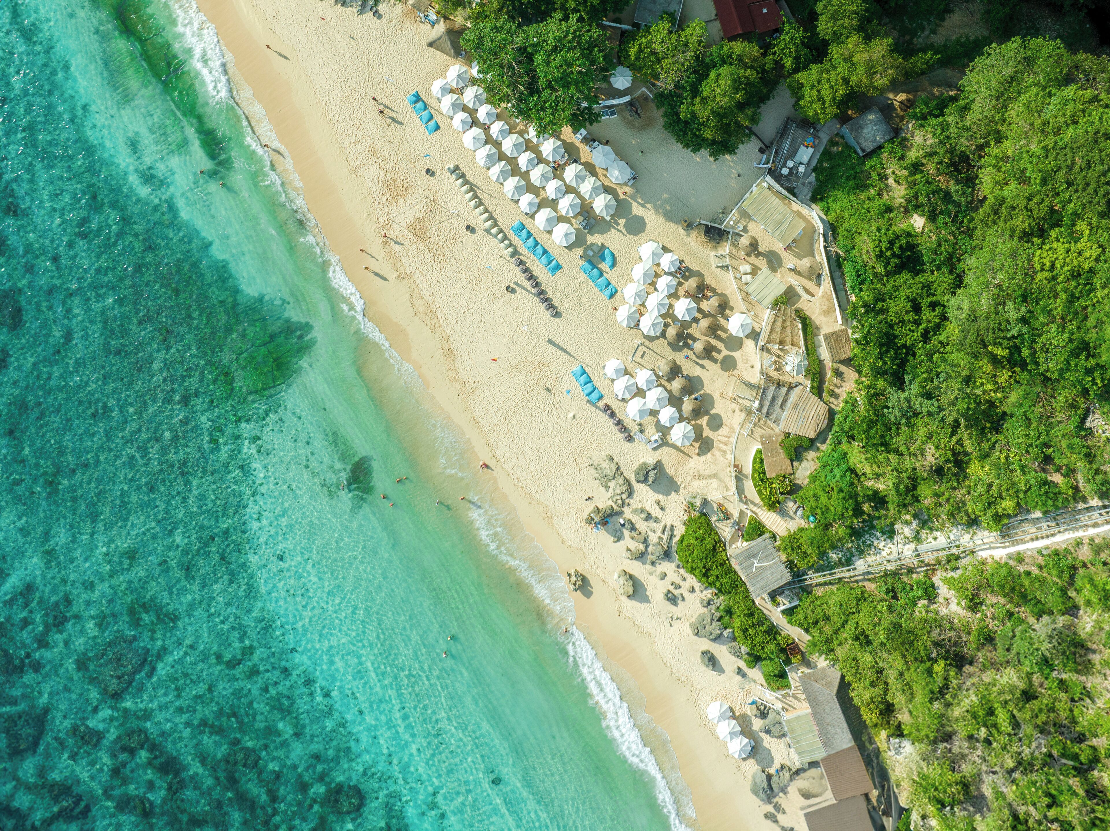 Privatstrand, weißer Sandstrand, kostenloser Shuttle zum Strand