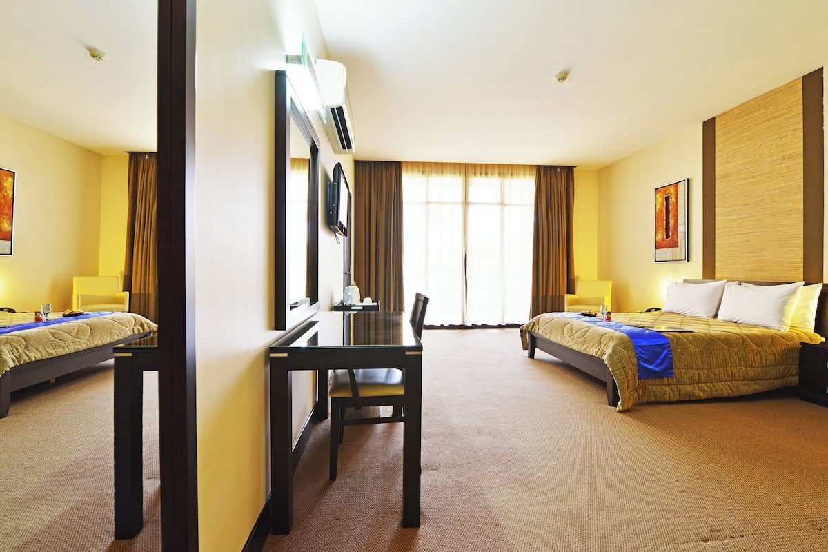 Chambre, 1 grand lit, non-fumeur, vue ville