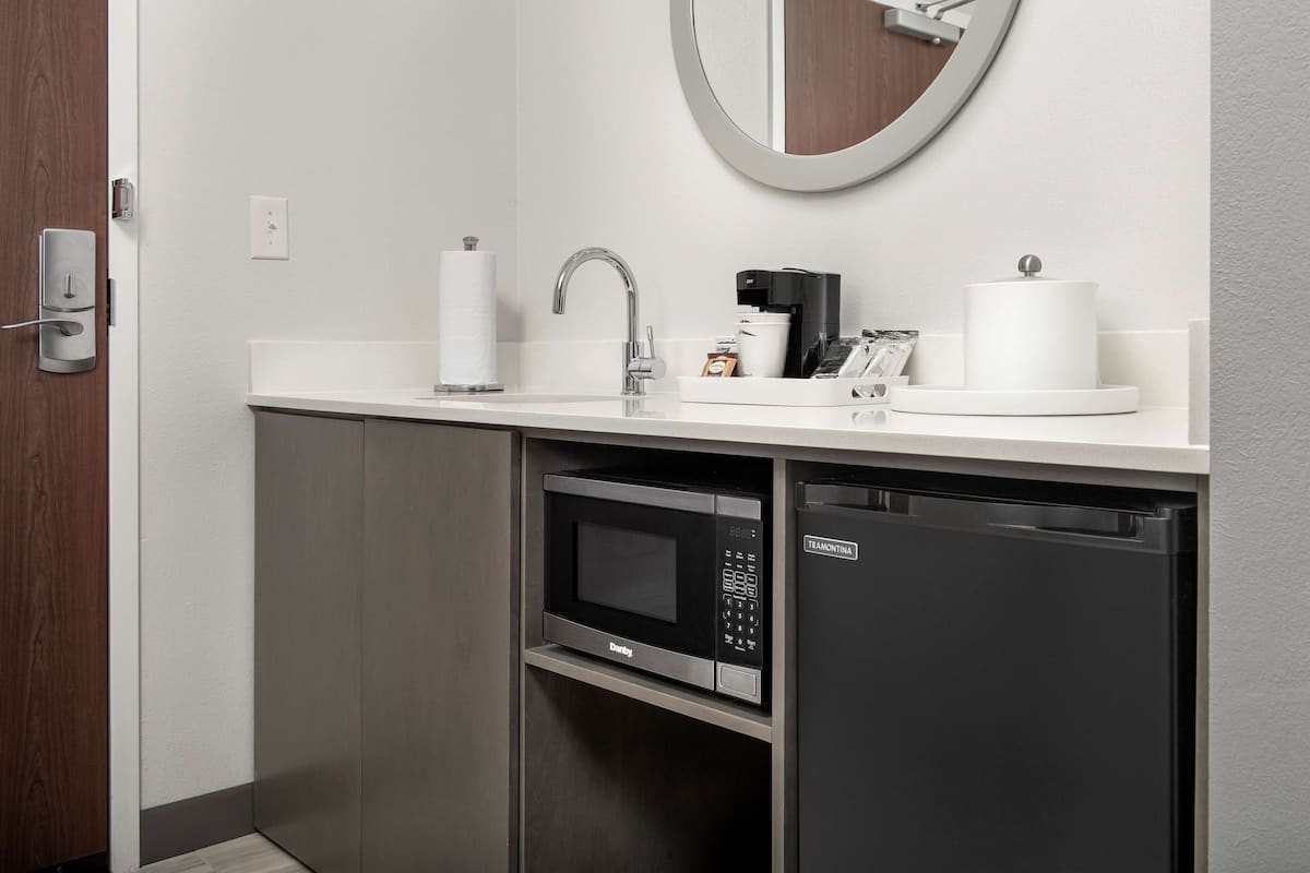 non-smoking | minibar