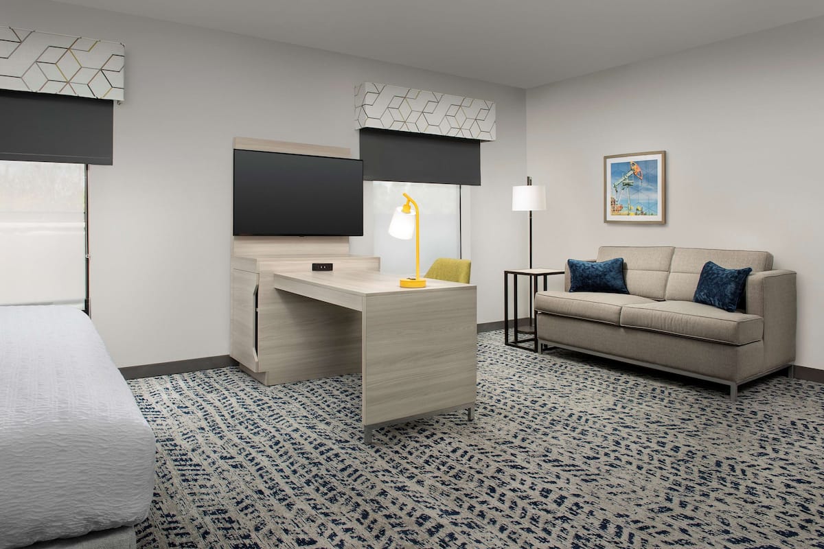 non-smoking | premium bedding, in-room safe, iron/ironing board, free wifi