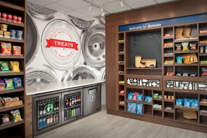 Snack bar - Hampton Inn Duncan (Duncan)