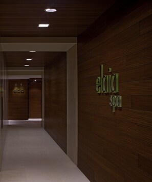 Hallway - Hyatt At Olive 8 (Seattle)