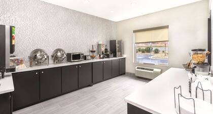 La Quinta Inn & Suites by Wyndham Rome