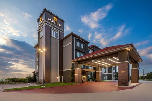 La Quinta Inn & Suites by Wyndham Brownwood