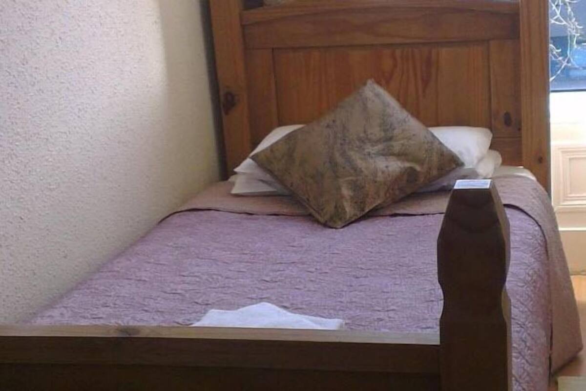 Single Room, Shared Bathroom