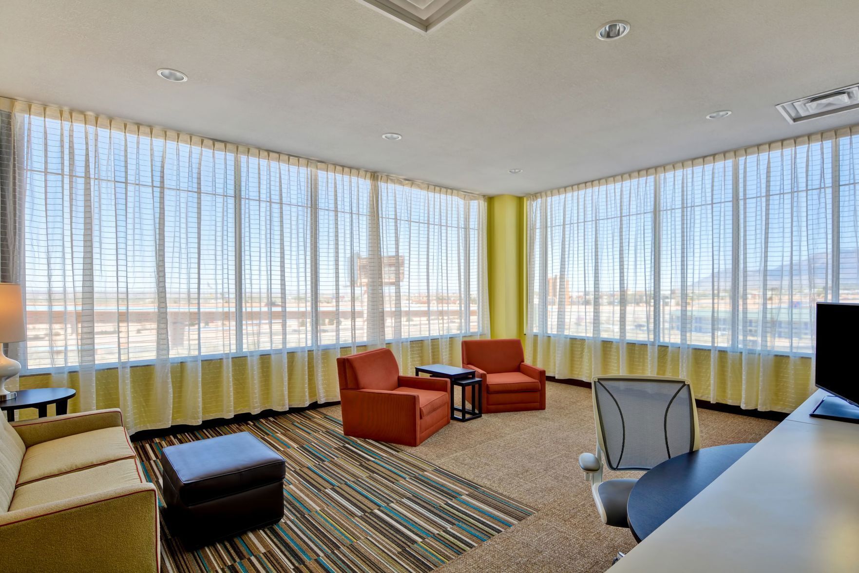 Área de sala de estar | Televisión de pantalla plana 