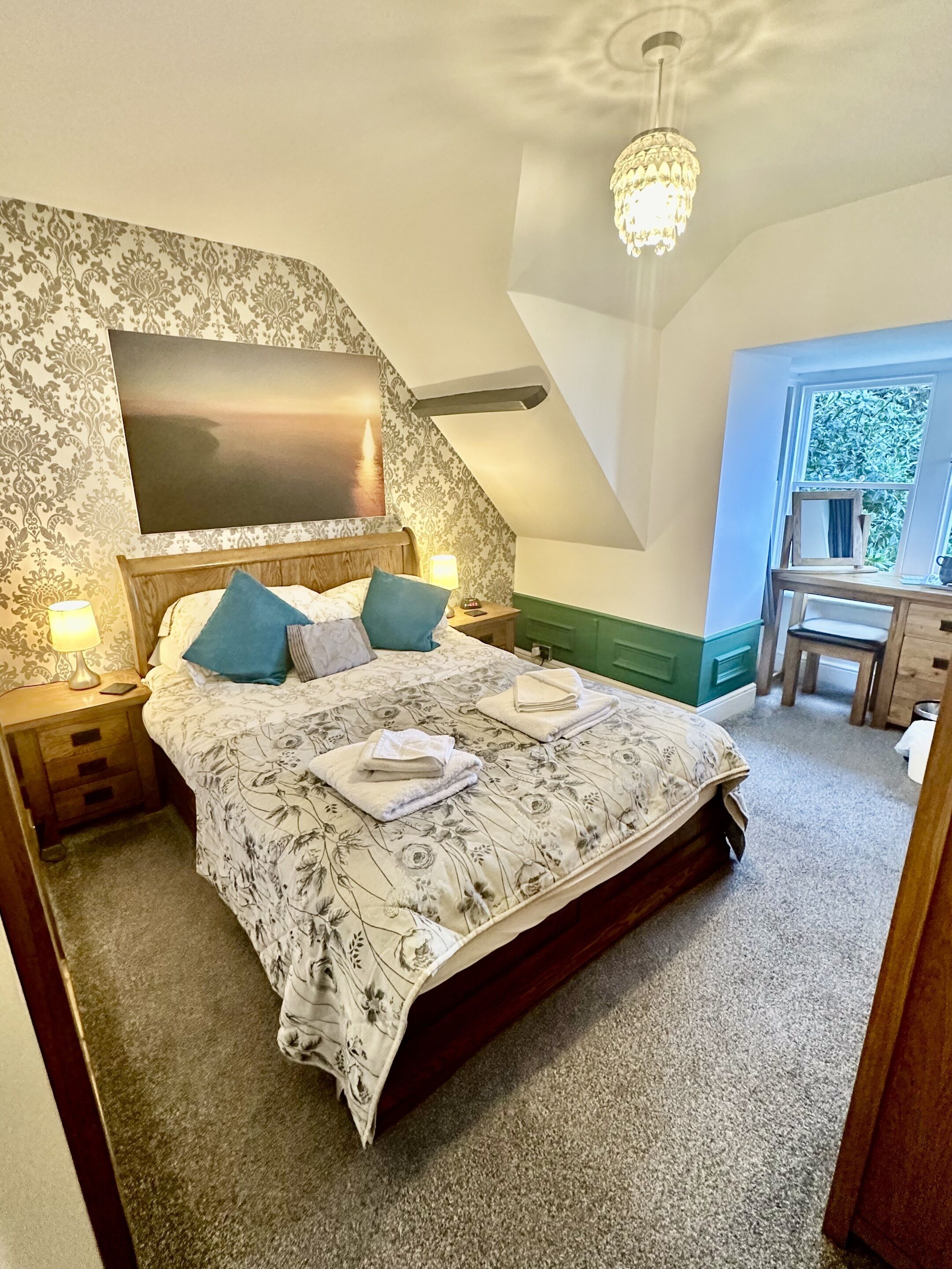 Classic Double Room, Ensuite, Partial Sea View