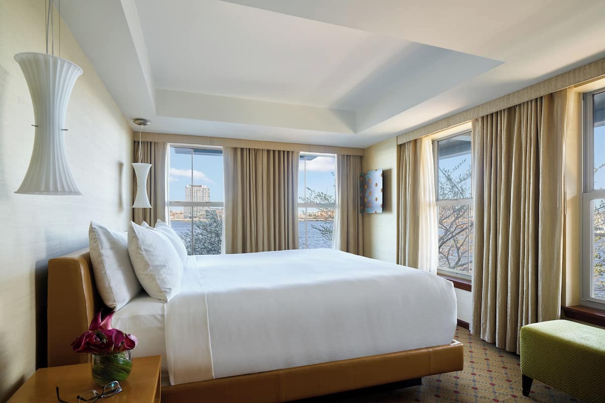Suite, 1 King Bed, Harbour View