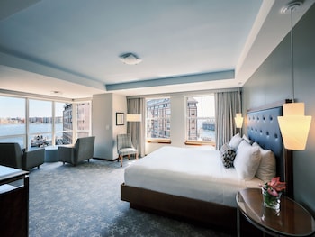 Suite, 1 King Bed (Waterview) | Frette Italian sheets, premium bedding, down comforters, pillowtop beds at Battery Wharf Hotel, Boston Waterfront