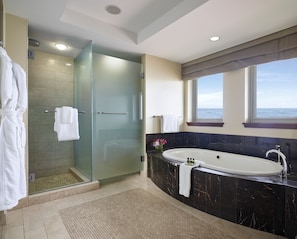 Suite, 1 kingsize-seng, havneutsikt | Bad | Dusj, regndusjhode, designertoalettartikler og hårføner