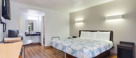 Standard Room, 1 King Bed, Non Smoking, Refrigerator | Free WiFi, bed sheets