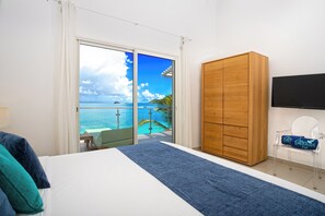 Departamento, 2 habitaciones | Ropa de cama de alta calidad y caja de seguridad en la habitación 