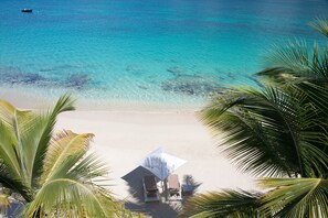 On the beach - Bleu Emeraude Hotel (Grand Case)
