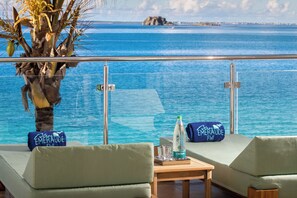 Terrace/patio - Bleu Emeraude Hotel (Grand Case)