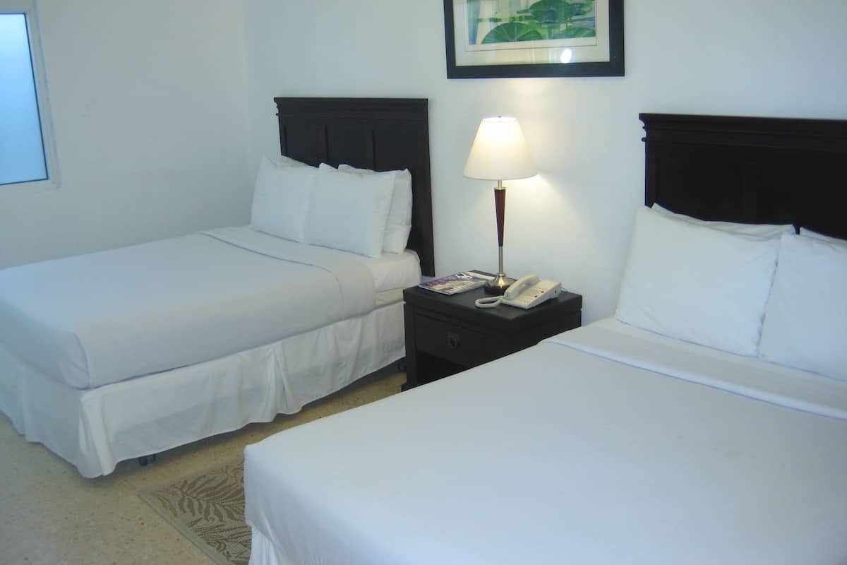 standard double room | in-room safe, desk, iron/ironing board, free wifi