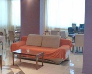 Flat-screen TV - Korinthos Hotel (Corinth)