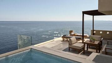 Private pool