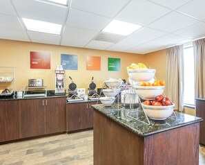 Petit déjeuner buffet compris