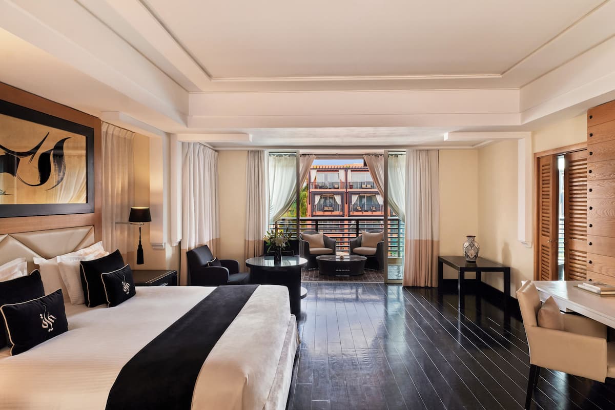 suite | premium bedding, pillow-top beds, minibar, in-room safe
