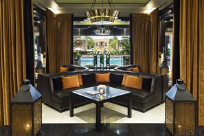 酒坊、泳池景观、每天营业