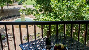 Luxury Suite, 1 Bedroom, Terrace, Courtyard View | Courtyard view