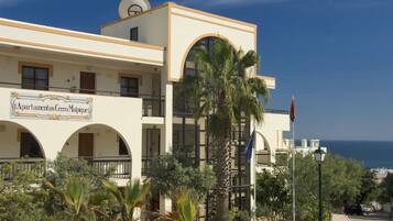 Fachada da propriedade