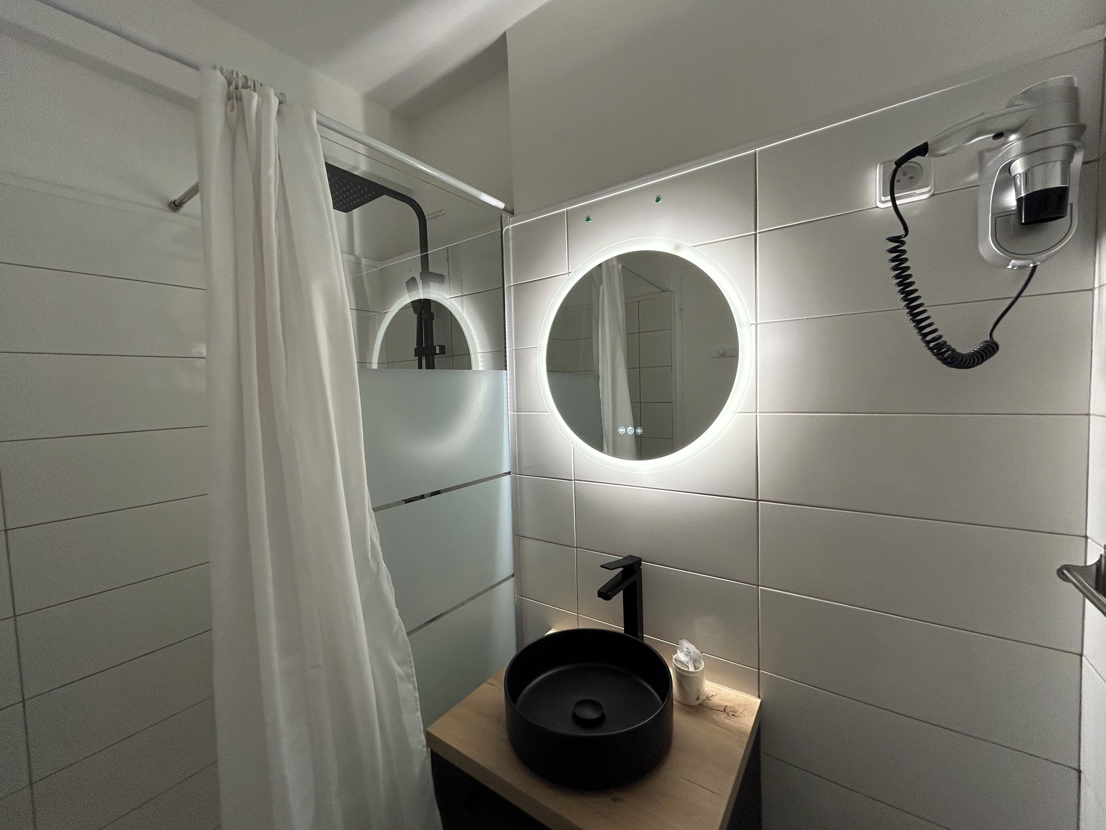 Double Room | Bathroom