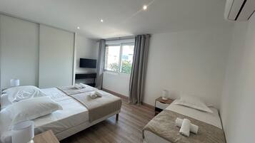 Free WiFi, bed sheets