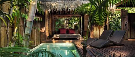 Ropa de cama de alta calidad y minibar